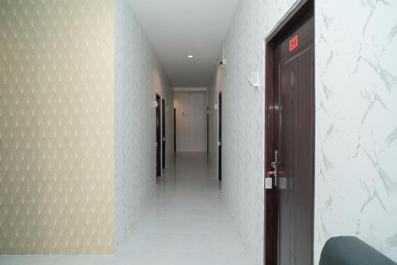 Reddoorz Near Sarinah Jakarta Buitenkant foto